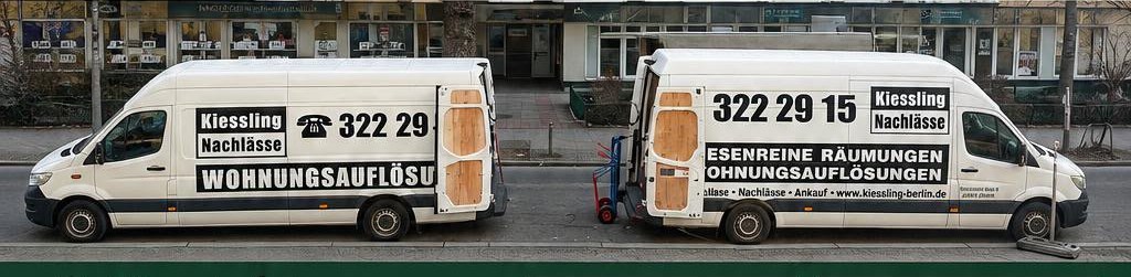 Transporter von Kießling Nachlässe bei einer Wohnungsauflösung in Berlin