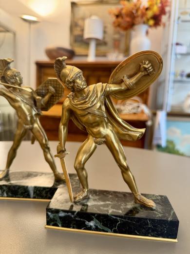 Bronzeskulpturen Buchstützen römische Krieger Bild 2
