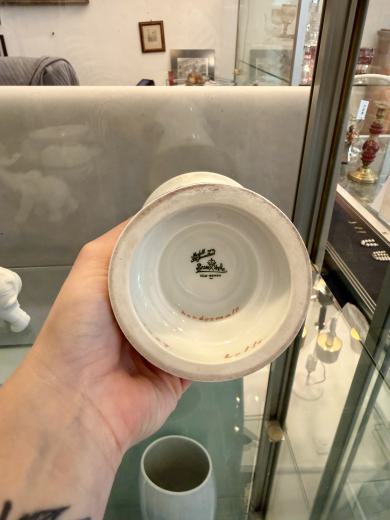 Rosenthal Porzellanvase mit floralem Dekor und Goldrand Bild 3