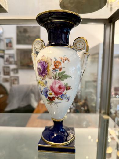 Meissen Prunkvase mit floralem Dekor