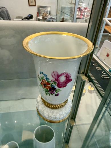 Rosenthal Porzellanvase mit floralem Dekor und Goldrand Bild 2